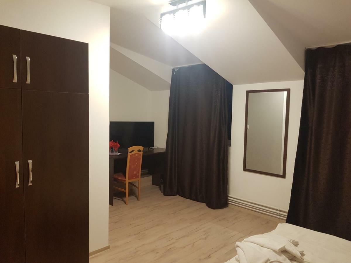 Casa Lions Ξενοδοχείο Τιμισοάρα Εξωτερικό φωτογραφία